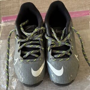 Little kids size 11 Nike baseball cleats